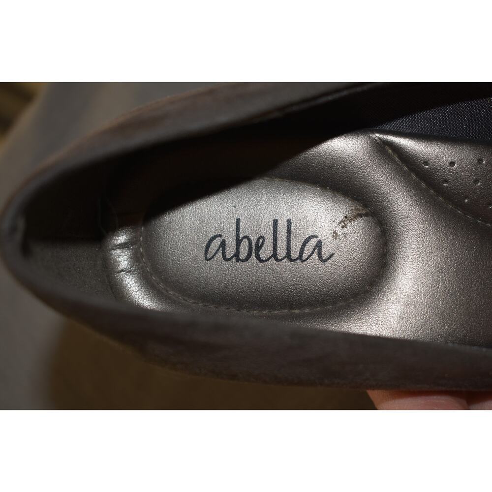 Abella Gray Velvet Heels Size 10 - Picture 4 of 5